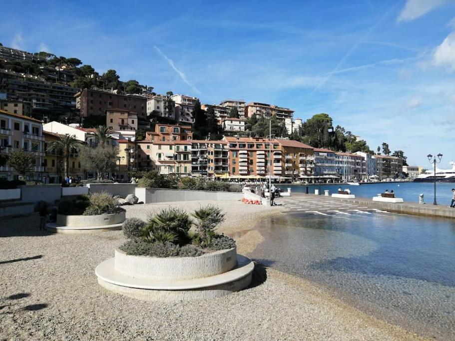 Sweet Liana Un Tuffo Nel Cuore Del Paese Porto Santo Stefano  Buitenkant foto